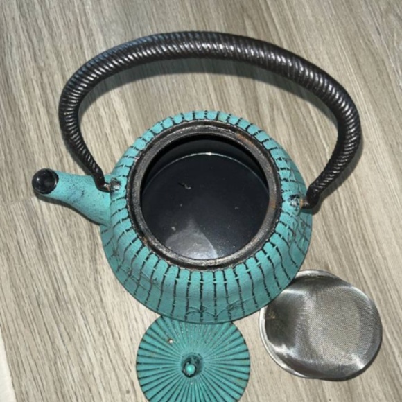 Tetsubin Japanese Cast Iron Kettle Tea Pot Marked w/ Teal Stainless Infuser - Picture 8 of 11